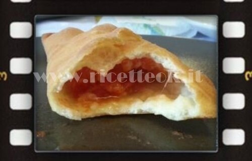 Come fare i panzerotti fatti in casa, ricetta con foto passo passo (12)