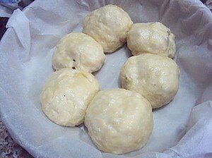 Panini all'Olio Ripieni con Salsiccia e Cavolfiore