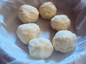 Panini all'Olio Ripieni con Salsiccia e Cavolfiore